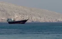 Iran và Oman thảo luận hành lang tạm thời qua eo biển Hormuz