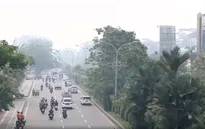 Hơn 1,4 triệu học sinh Indonesia phải học trực tuyến do khói mù