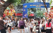 Phố phường Hà Nội rộn ràng khi mùa Trung thu cận kề