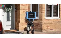 Thử nghiệm robot giao hàng hai chân
