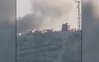 Houthi tấn công Phủ Tổng thống Yemen