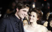 Robert Pattinso vẫn là bạn với Kristen Stewart