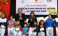 Hơn 200 suất quà Tết cho trẻ em khó khăn ở Hà Nội