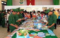 Quảng Ngãi: Triển lãm sách, ảnh “Chủ quyền biển đảo Việt Nam”