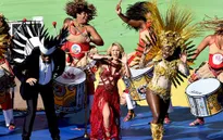 Shakira bốc lửa trên sân khấu lễ bế mạc World Cup 2014
