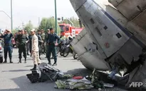 Vụ rơi máy bay tại Iran, có 9 người sống sót