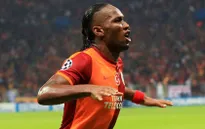 Mất quái thú Alvaro Negredo, Man City săn voi rừng Didier Drogba