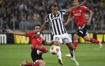 Chấn thương, Arturo Vidal khó có cửa đến Manchester United