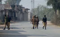 Táo tợn vụ đánh bom đoàn xe quân sự ở Pakistan