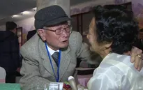 Đẫm nước mắt cuộc đoàn tụ các gia đình ly tán hai miền Triều Tiên