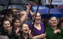 Quốc hội Ukraine thảo luận về Donetsk và Lugansk