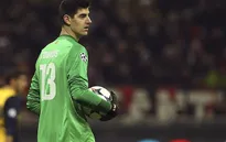 Chelsea: Mùa sau Courtois tiếp tục "du học", Petr Cech vẫn là "số 1"