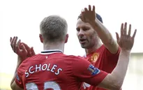 "Thầy tạm" Ryan Giggs được đồng đội cũ giúp sức