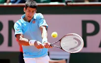 Roland Garros: Nole thể hiện sức mạnh vượt trội, "ngựa ô" Gulbis dừng bước tại bán kết