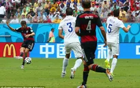 Muller lập siêu phẩm, "lăm le" cạnh tranh Vua phá lưới với Neymar, Messi