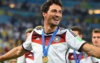 Phớt lờ Man Utd, Mats Hummels "tỏ lòng trung" với Dortmund?