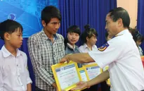 Quảng Nam: Trao 160 suất học bổng cho con em cảnh sát biển và ngư dân