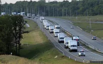 Đoàn xe cứu trợ của Nga đến điểm tập kết ở biên giới với Ukraine