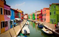 Dạo bước trên hòn đảo sắc màu Burano, Italy
