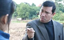 ĐD Trần Quốc Trọng: Dàn diễn viên hài làm dịu vấn đề nhức nhối trong “Bão qua làng”