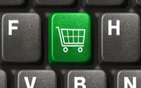 Đồ thời trang, mỹ phẩm chiếm lĩnh thị trường online