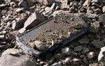Smartphone màn hình kính sapphire ra mắt