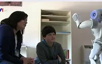 Robot điều trị trẻ mắc bệnh tự kỷ