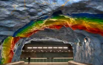 Ngắm trang trí lạ mắt tại ga tàu điện ngầm của Stockholm