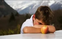 Dấu hiệu điển hình nhận biết trẻ tự kỷ