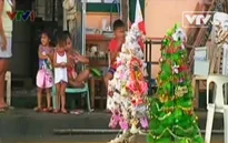 Người dân “vùng đất chết" Tacloban chuẩn bị cho Giáng sinh