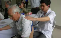 Phòng chống bệnh hô hấp cho người cao tuổi mùa lạnh
