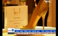 Dubai: Giày dát vàng 24 cara chính thức lên kệ