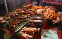 Độc đáo chợ đêm Dinh Cậu - Phú Quốc
