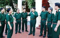 Đại tướng Phùng Quang Thanh làm việc với Quân khu 3