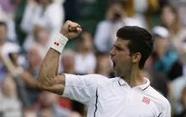 Nole thắng dễ, Murray nhọc nhằn tiến vào tứ kết Wimbledon