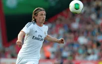 Chuyển nhượng 31/7: Man Utd thay Fabregas bằng Modric