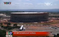 World Cup 2014: Sau sập khán đài là dột mái SVĐ