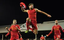 Fulham 2-3 Liverpool: "Lữ đoàn Đỏ" ngược dòng ngoạn mục (VIDEO)