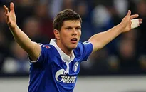 Tin 21/3: Chi 13 triệu bảng, Arsenal sắp có Huntelaar