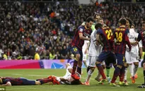 Chùm ảnh Barca "bẻ cánh" kền kền trắng ngay tại Bernabeu