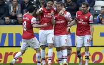 Hạ gục Hull City, Arsenal giúp Man Utd uy hiếp Everton