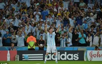 Chùm ảnh: Messi ghi bàn, Argentina thắng nhọc nhằn