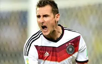 Miroslav Klose đi vào lịch sử World Cup
