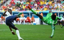 Những khoảnh khắc đáng nhớ trong ngày thầy trò Deschamps bẻ cánh "Đại bàng xanh"