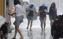 Chùm ảnh siêu bão Neoguri đổ bộ vào Nhật Bản
