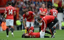 Chùm ảnh: Man Utd nếm trái đắng trong ngày khai màn Premier League