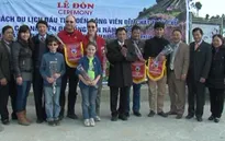 Cao nguyên đá Đồng Văn đón những vị khách đầu tiên của năm 2014