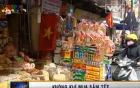 Không khí mua sắm ngày cận Tết tại Hà Nội: Vắng lặng, đìu hiu!