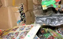 Tạm giữ hơn 23,4 tấn đồ chơi trẻ em nhập khẩu