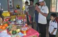 Tai ương gia đình nghèo, 4 đứa trẻ mồ côi có nguy cơ thất học